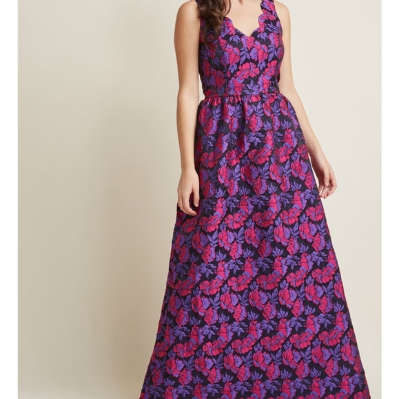 Modcloth Dresses & Skirts - NWOT MODCLOTH LACE AND MESH FLORAL MAXI 4X